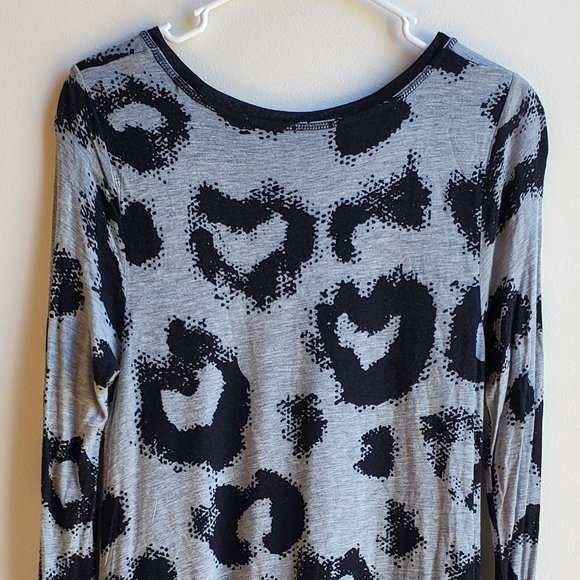 Kensie Gray/Black V-Neck Mini-Dress Size Medium - Picture 14 of 16